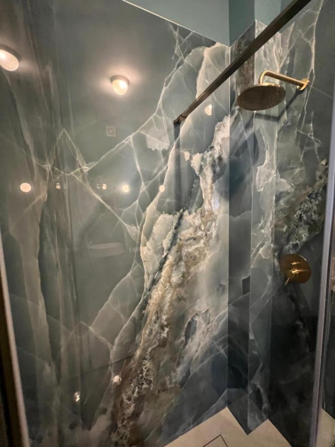 Luxuryflat 42 Apartment Бари Екстериор снимка